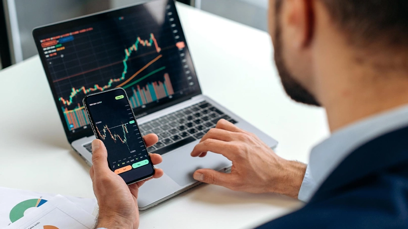 Platformă de tranzacționare PerformAI